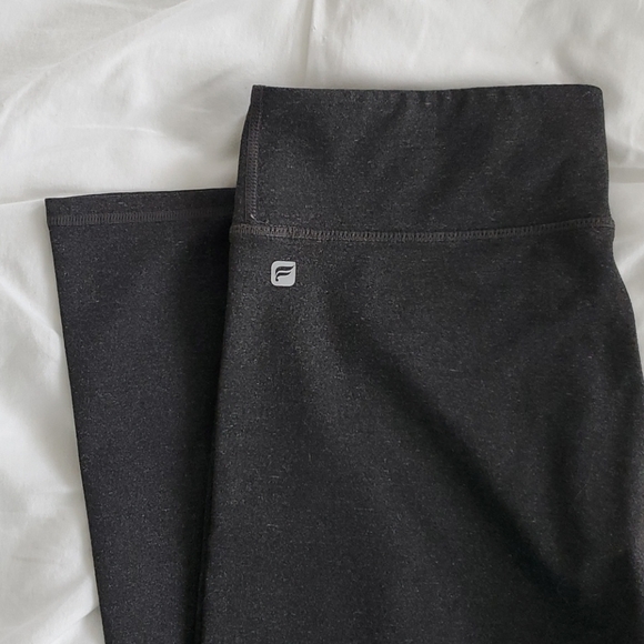 Charcoal grey Fabletics Salar Leggings - Picture 4 of 4
